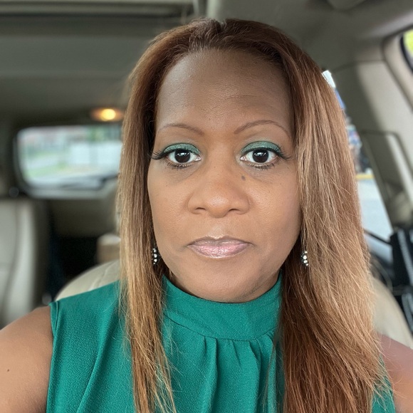 Meet your Posher, Paula - Picture 1 of 1